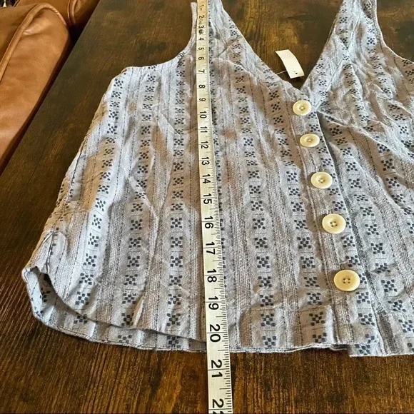 Jacquard Stripe V-Neck Button Back Sleeveless Top - Picture 3 of 10